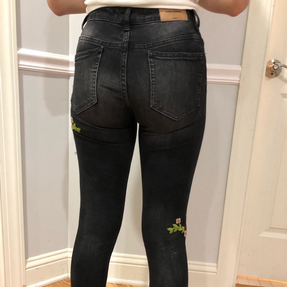 Zara Embroidered Skinny Jeans - Picture 2 of 5